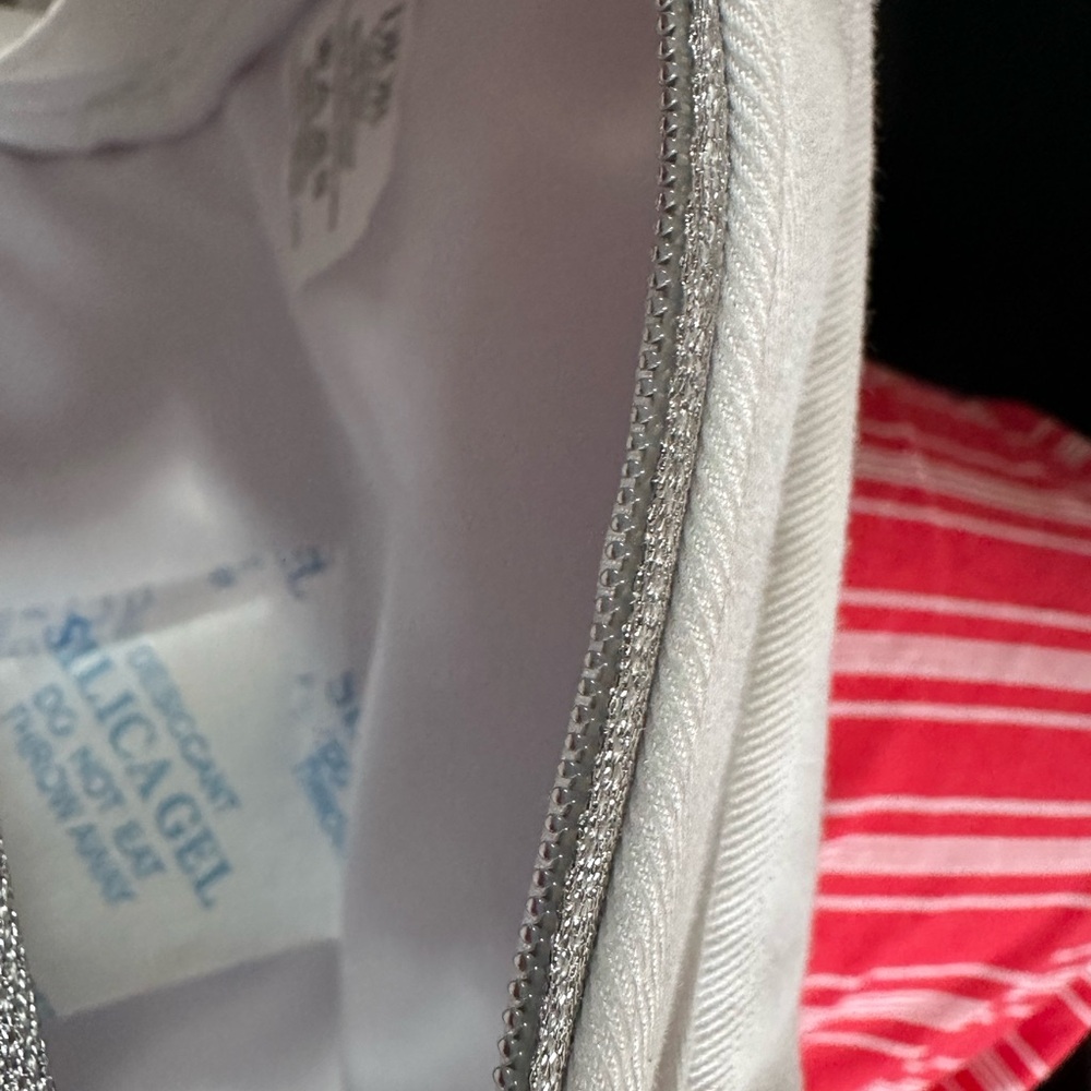 Dior NWOT Beauty White Denim Cosmetic Bag in crossbody bag new - Picture 6 of 16